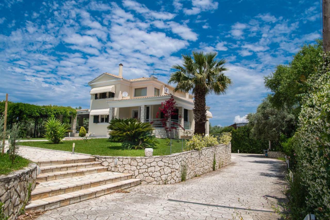 Violet Luxury Villa Kalligoni エクステリア 写真